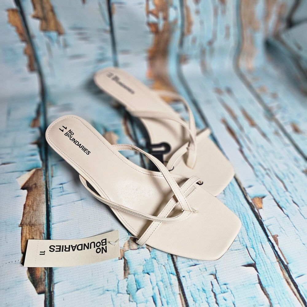 No Boundaries Women's White Strappy Kitten Heel Slide Sandals Size 11 NWT